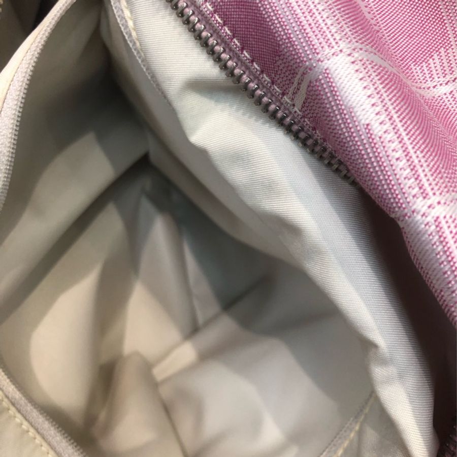 Chanel 玫瑰紅冰格 XB566-18