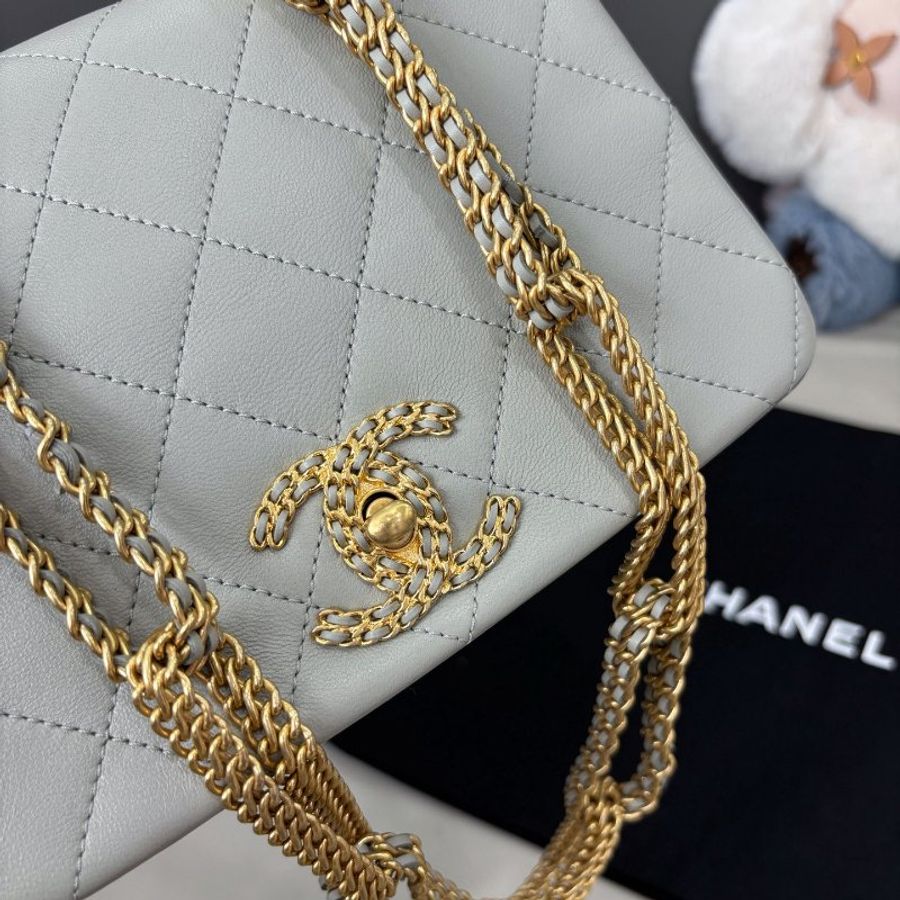 近新品 香奈兒/Chanel 淺灰色瀑佈鏈條肩背包 芯片款-9