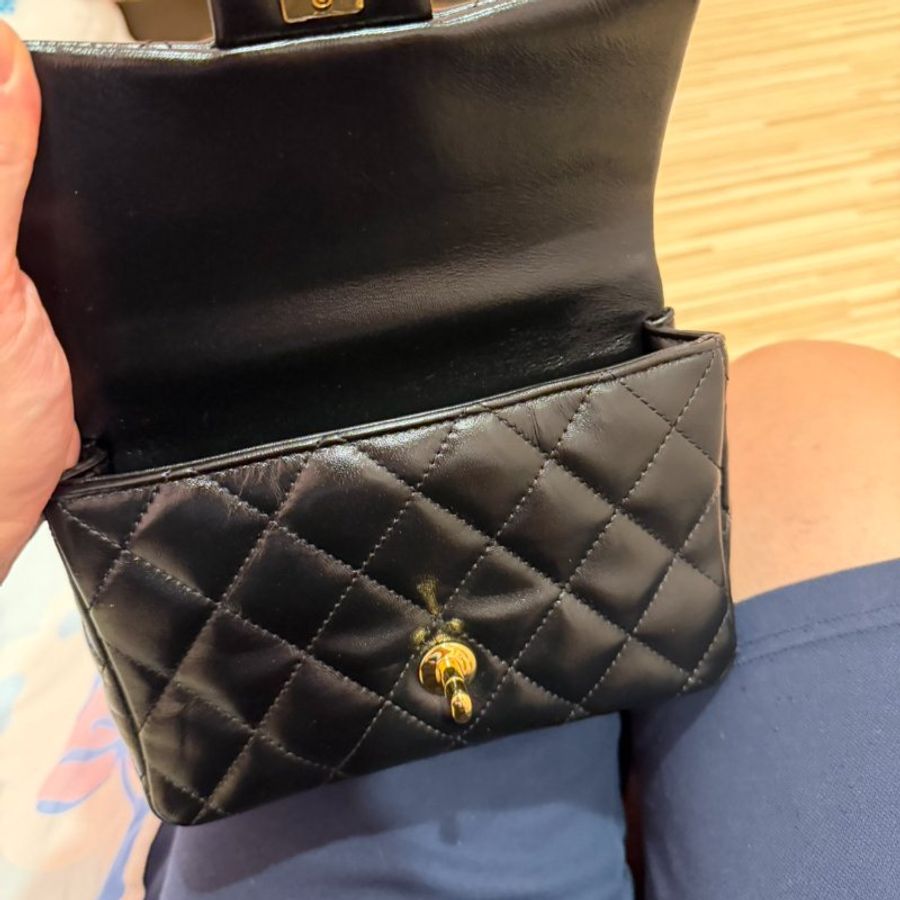 CHANEL AS4023-4