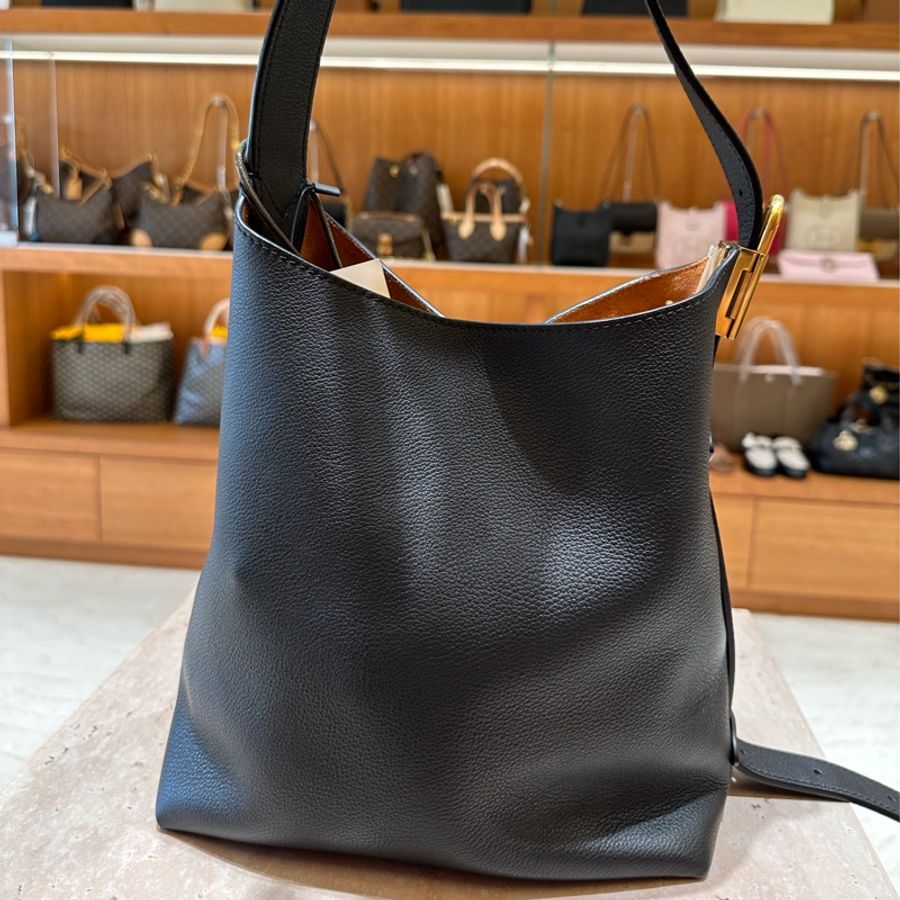 路易威登 lv Low Key Hobo PM鎖頭肩背包 黑色單肩包-7