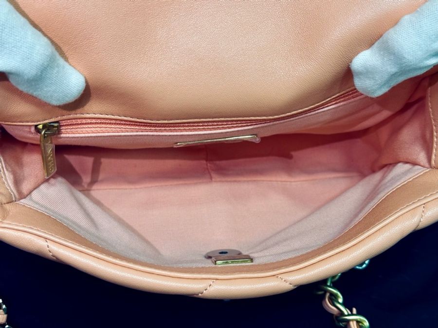 全新 CHANEL 成色基本全新 粉金19bag小號肩背斜背包26*16*7.5 配件塵袋-7
