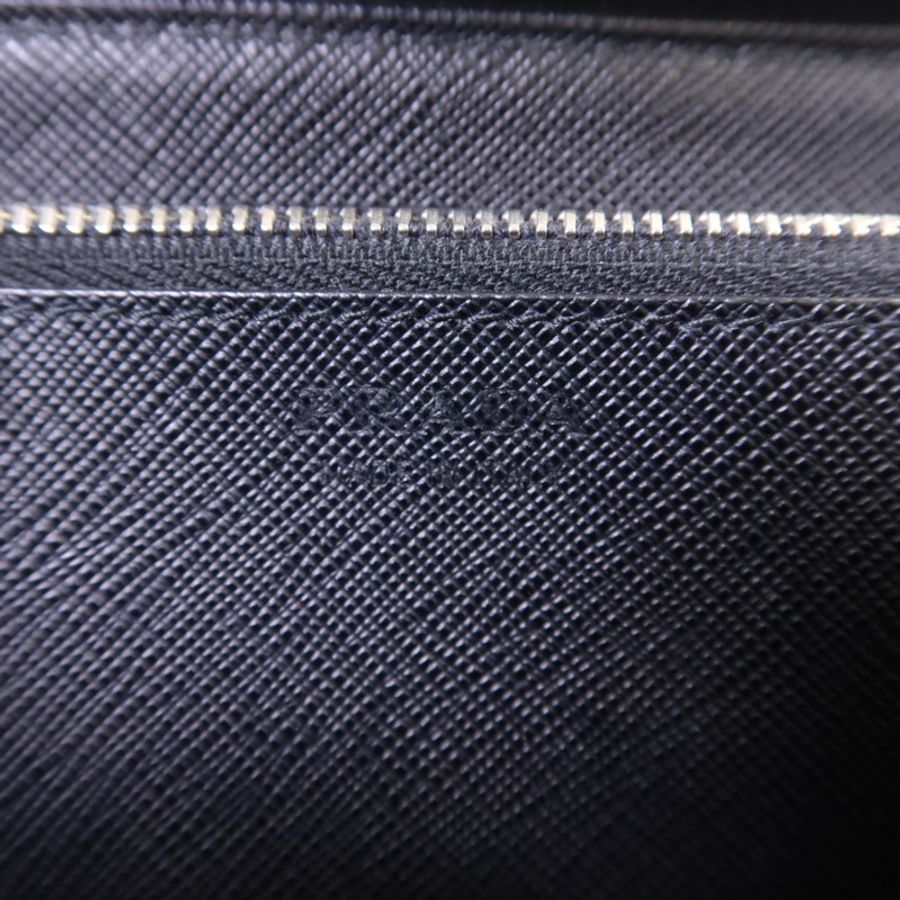 PRADA 牛皮皮革Long Zip Wallet銀扣長錢包-6