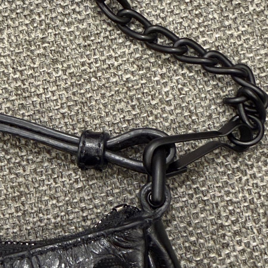 ❗️不議價BALENCIAGA Le Cagole so black雙背帶鱷魚壓紋牛皮迷你可頌包(黑色)-12