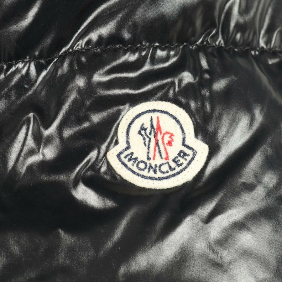 MONCLER 男士黑色尼龍聚酯羽絨外套(二手)-7