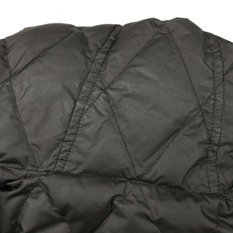 MONCLER 男士黑色尼龍聚酯羽絨外套(二手)-8