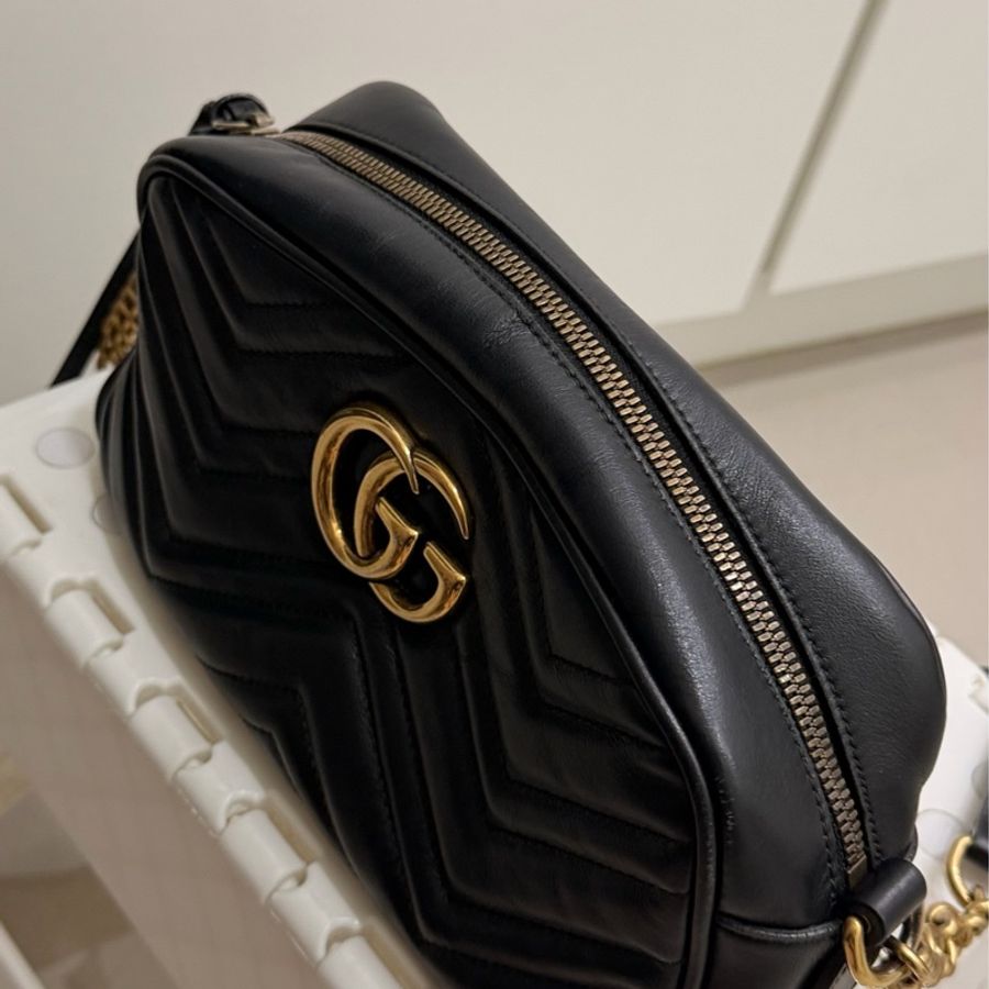 GUCCI Marmont相機包 - 斜背包/經典黑-16