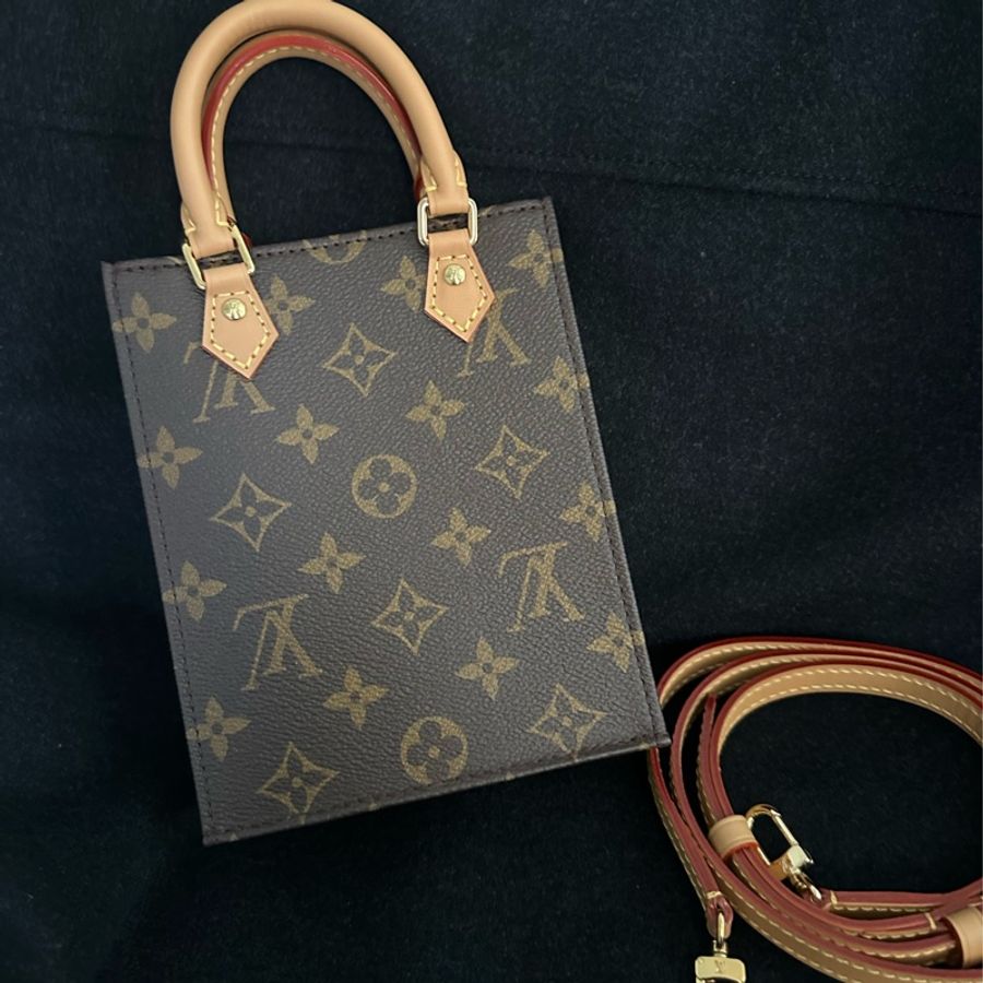 全新✨LV 迷你琴譜包M81295-0