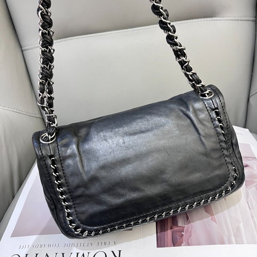 香奈兒/Chanel 滾邊南瓜腋下機場包-1