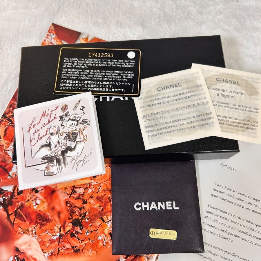 Chanel 經典 O 魚子醬皮革零錢包 17開-19