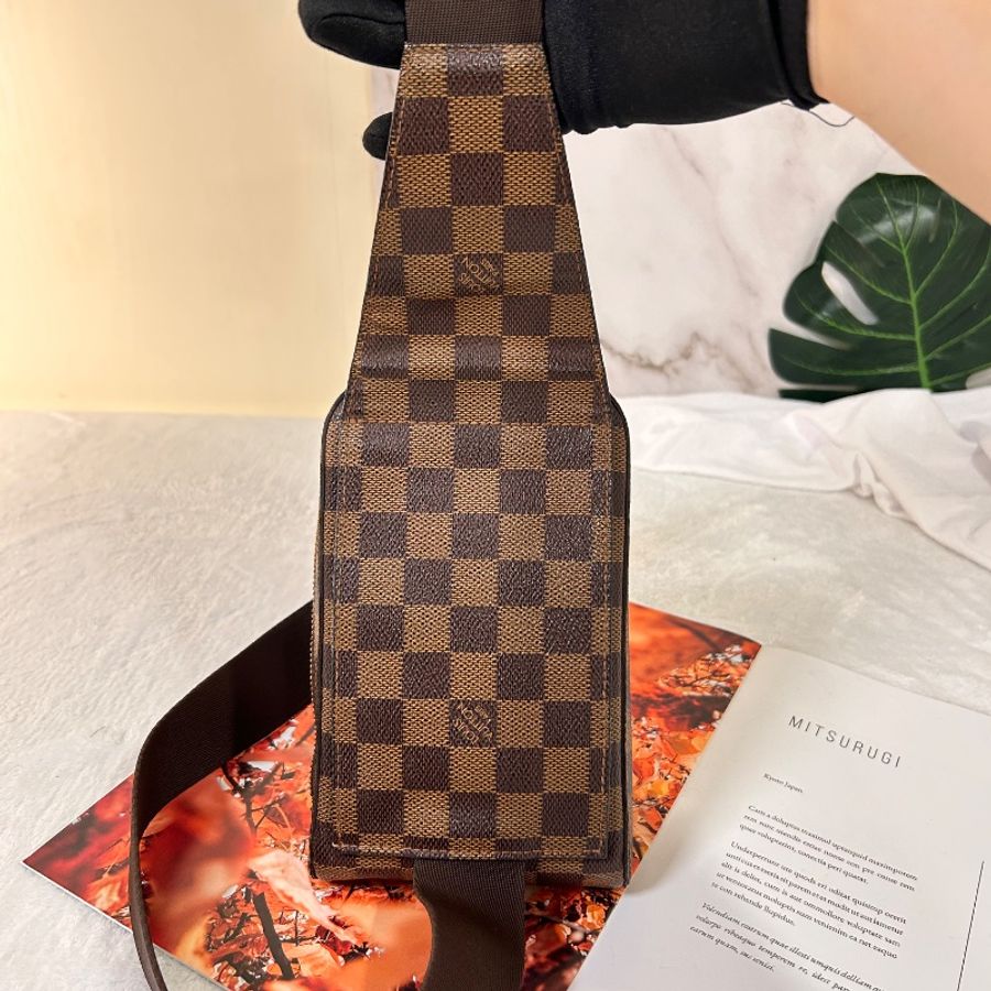 LV 棋盤格 Geronimos 胸包 2024年-15