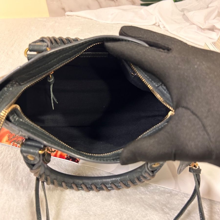 Balenciaga 經典米你機車鏤空手提包斜背包 2021年-19