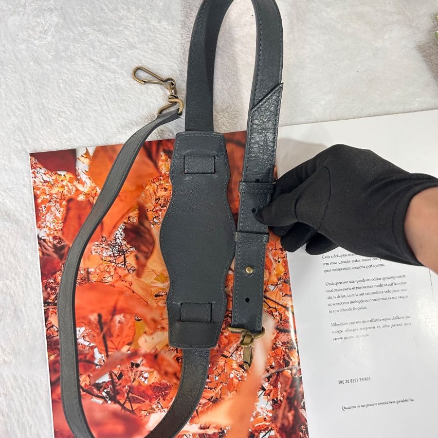 Balenciaga 經典米你機車鏤空手提包斜背包 2021年-28