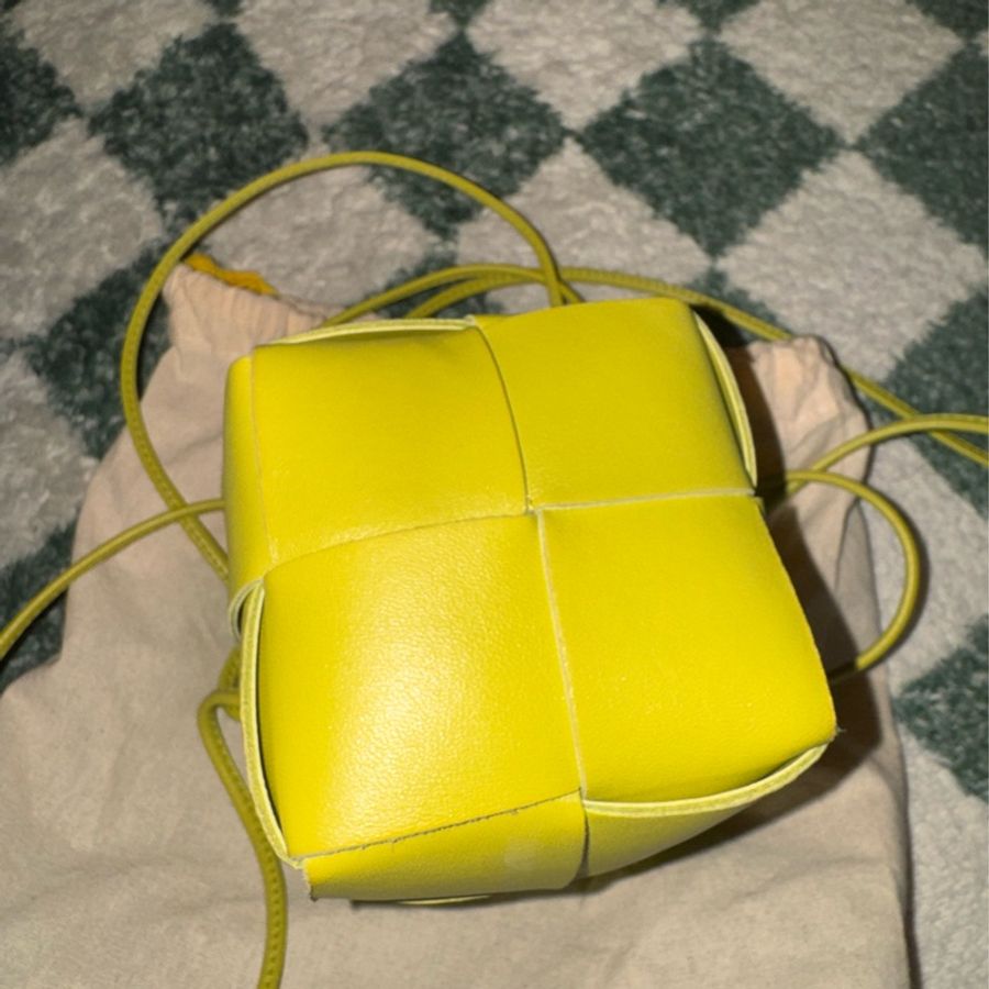 Bottega Veneta Cassette 迷你編織水桶包-6