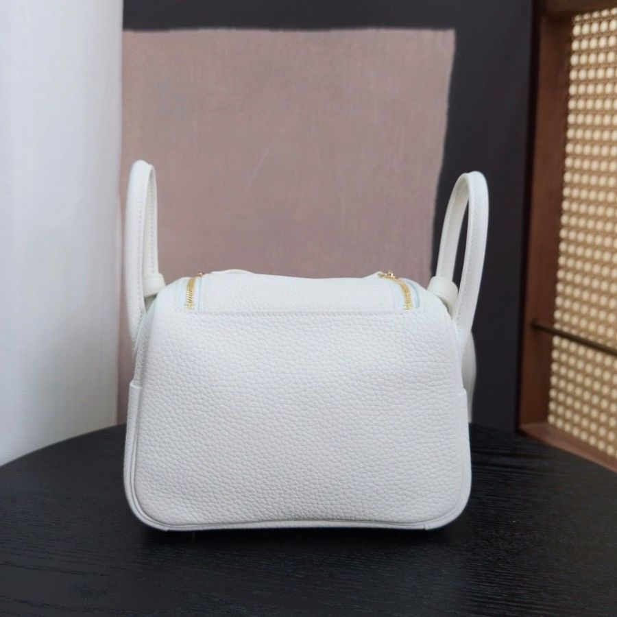 HERMES 新白色金扣mini lindy 手提肩背斜背包18*13*10 95新配件盒子塵袋購證吊牌毛氈布-2