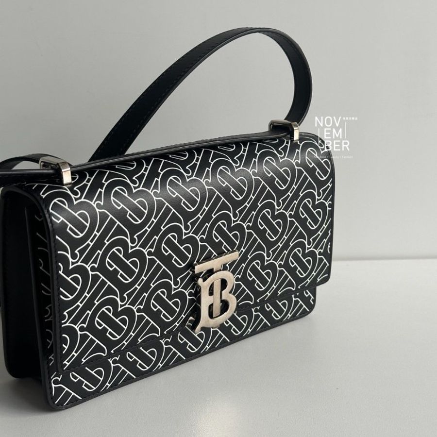 閒置新🫰🏻 Burberry 博伯利 TB 鎖釦包 黑(滿版Logo白字)-6