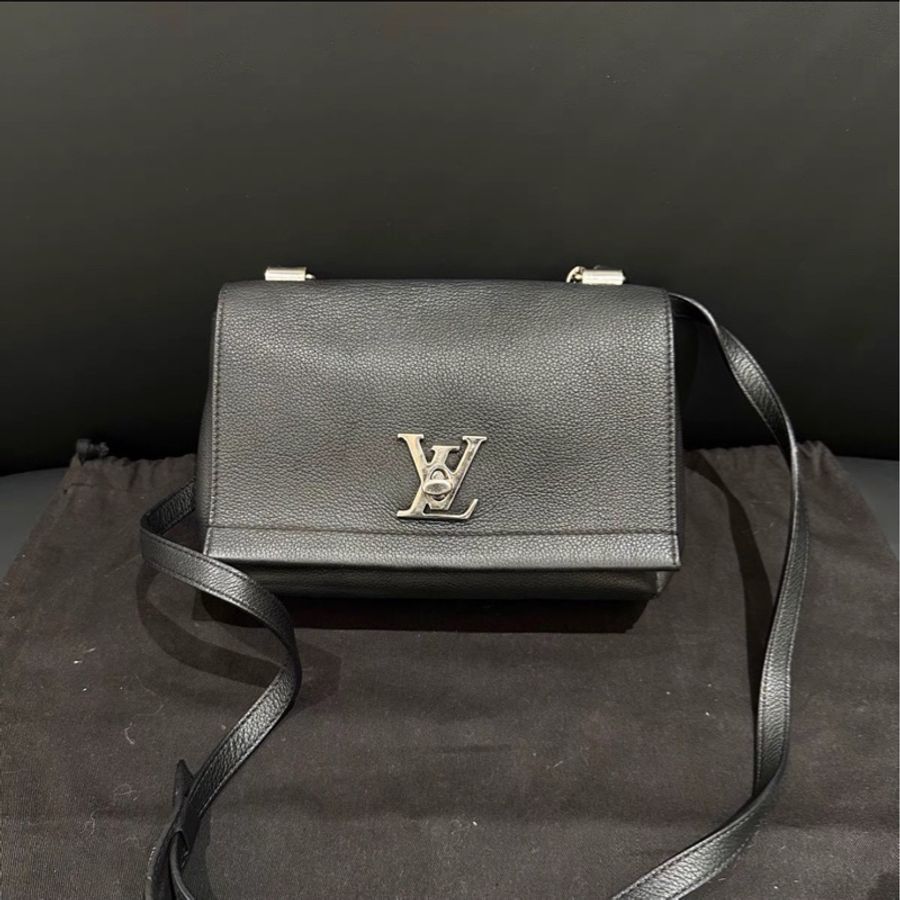 99新🆕日常款😍😍Lv路易威登黑銀小號lock me全皮鏈條包手提斜挎包-3