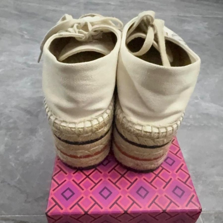 GUCCI 新款Gucci標誌松糕帆布鞋 女款 米白色 全新-2