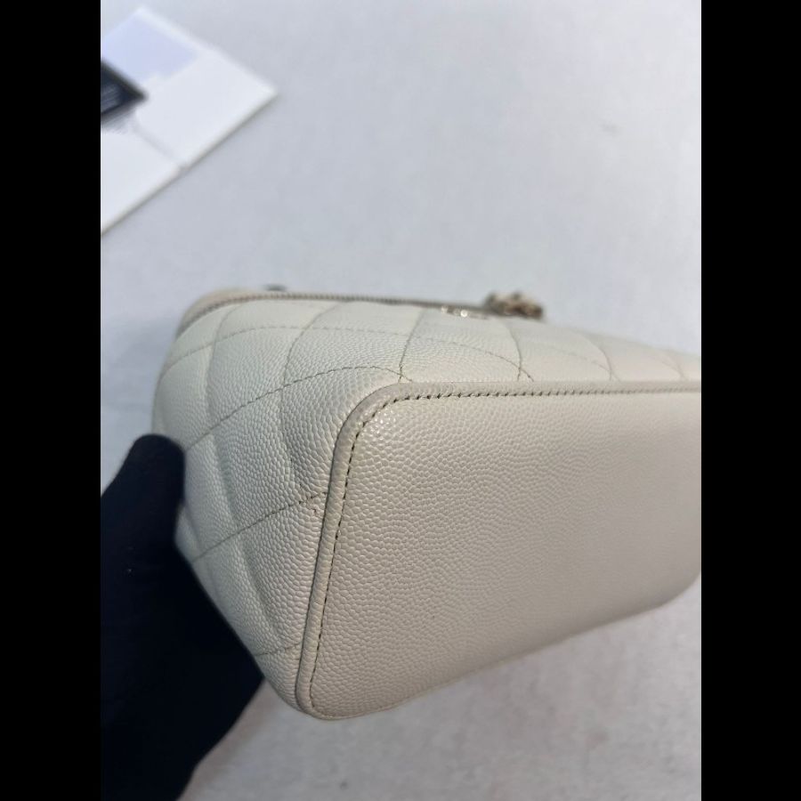 Chanel Vanity Case-7