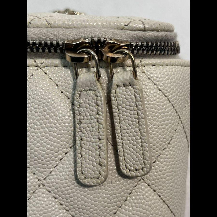 Chanel Vanity Case-12