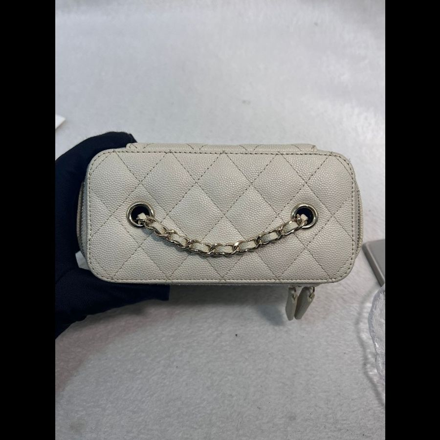 Chanel Vanity Case-13
