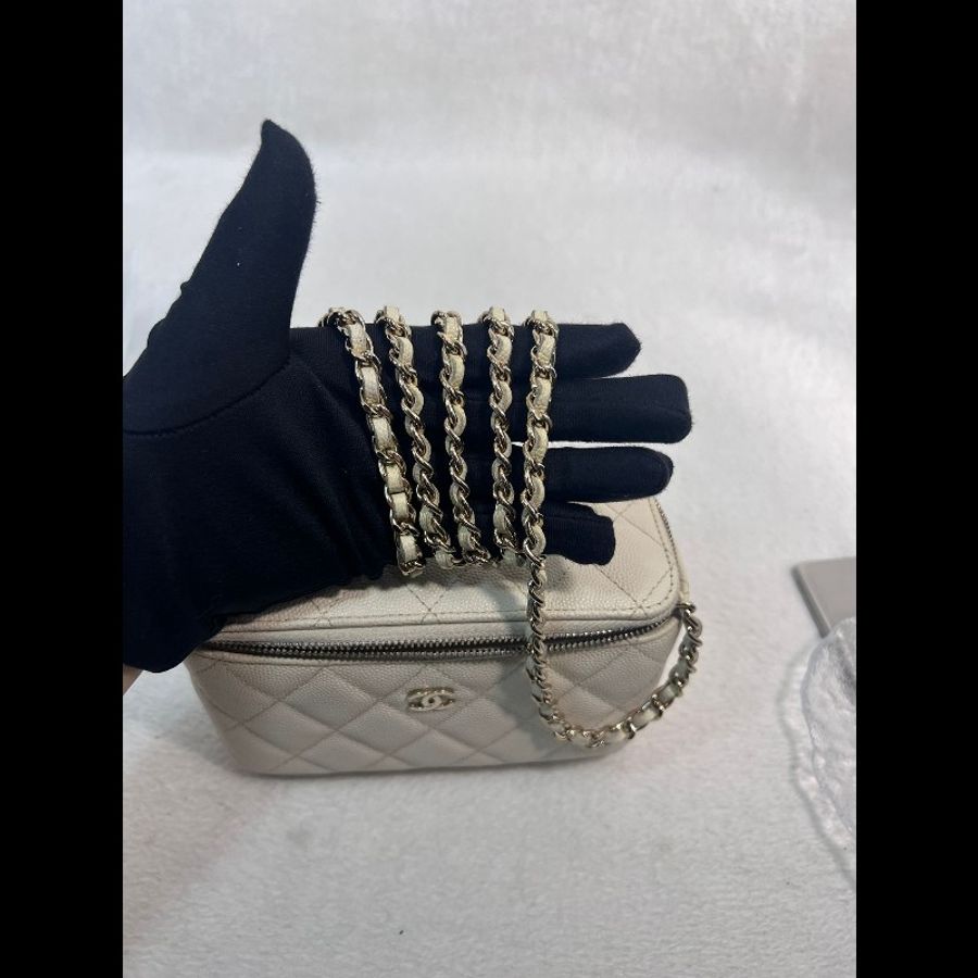 Chanel Vanity Case-16