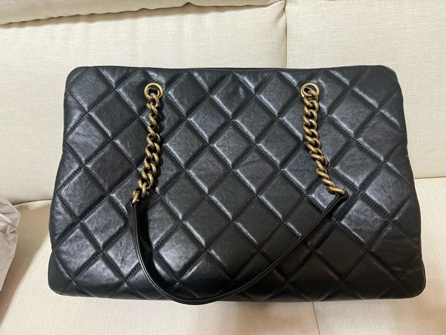 Chanel 黑金扣菱格牛皮托特包-7
