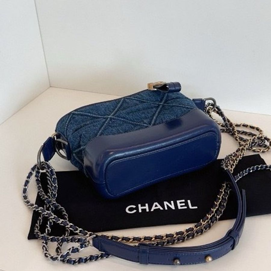 香奈兒/Chanel Gabrielle小號限定深藍色大菱格牛仔流浪包鏈條包-5