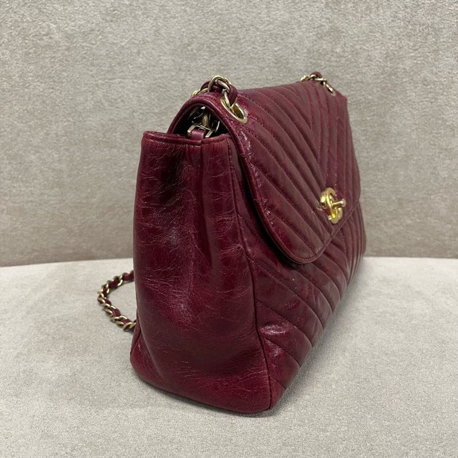 香奈兒/Chanel 紅色油臘皮金扣 V紋方胖子鏈條包-2