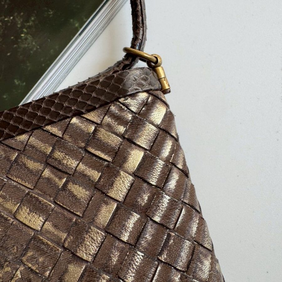 😍絕版隨身小包 BOTTEGA VENETA BV 經典皮革編織金棕色肩背包-3