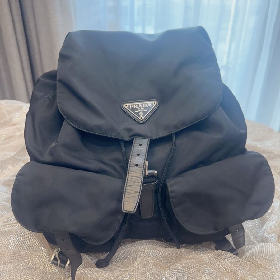 Prada 經典尼龍降落傘後背包🪂-1
