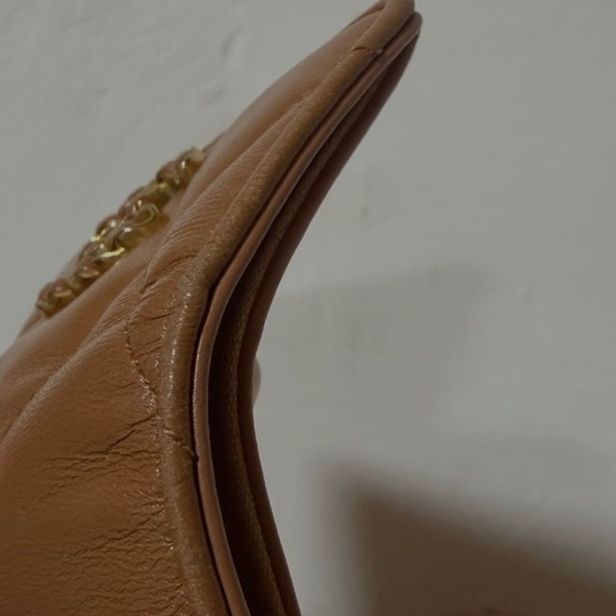 Chanel 焦糖羊皮短夾-8