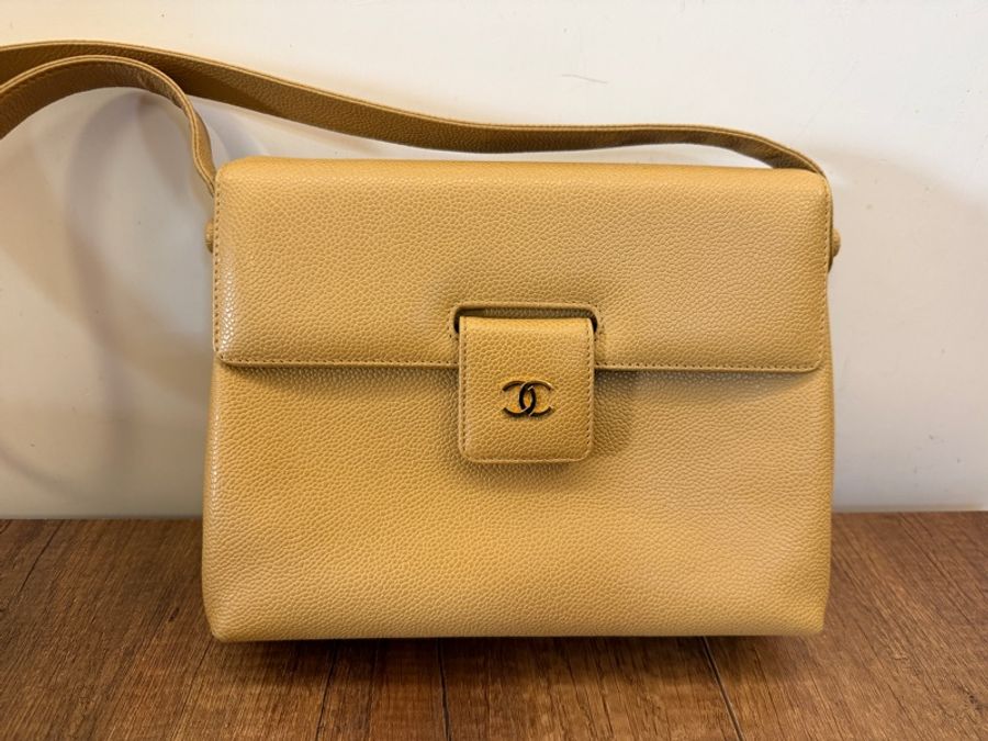 Chanel vintage 經典皮革斜挎包Vintage Chanel Tan Pebble Leather Shoulder Bag-0