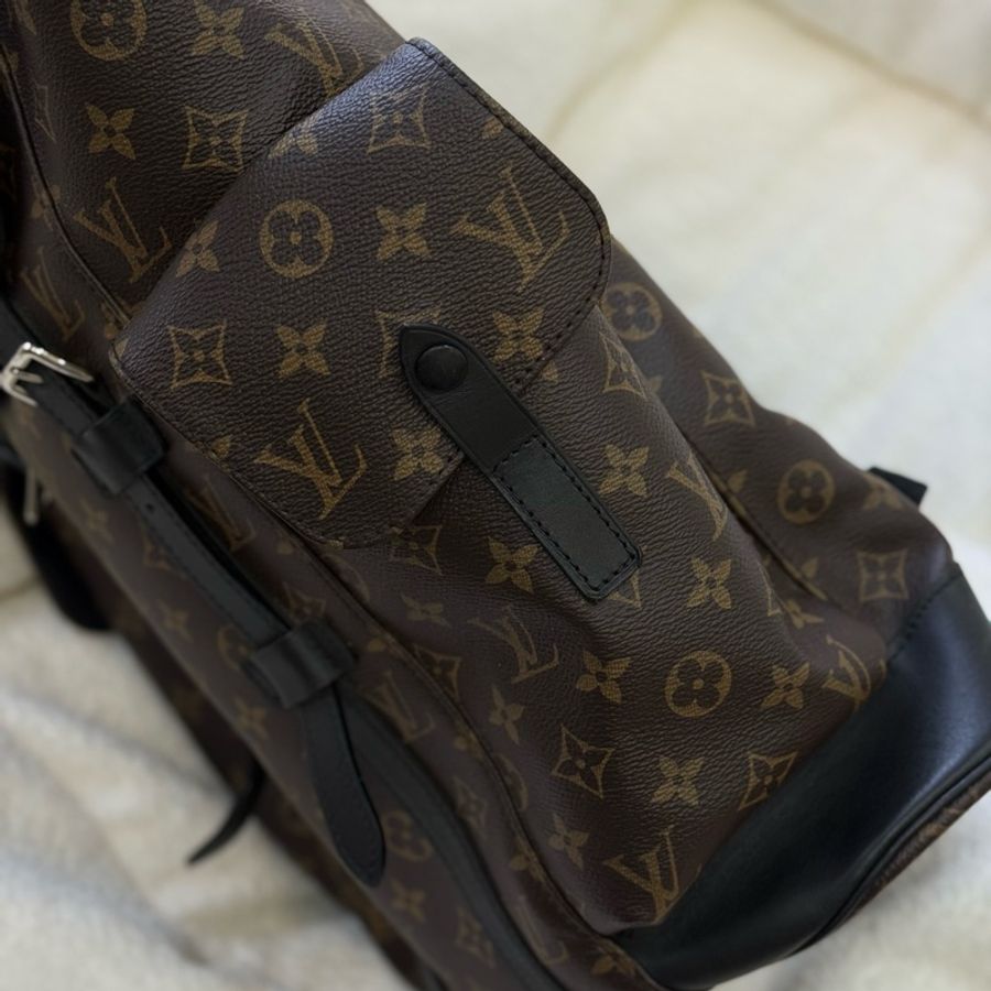 (保留中)Lv Christopher MM後背包-5