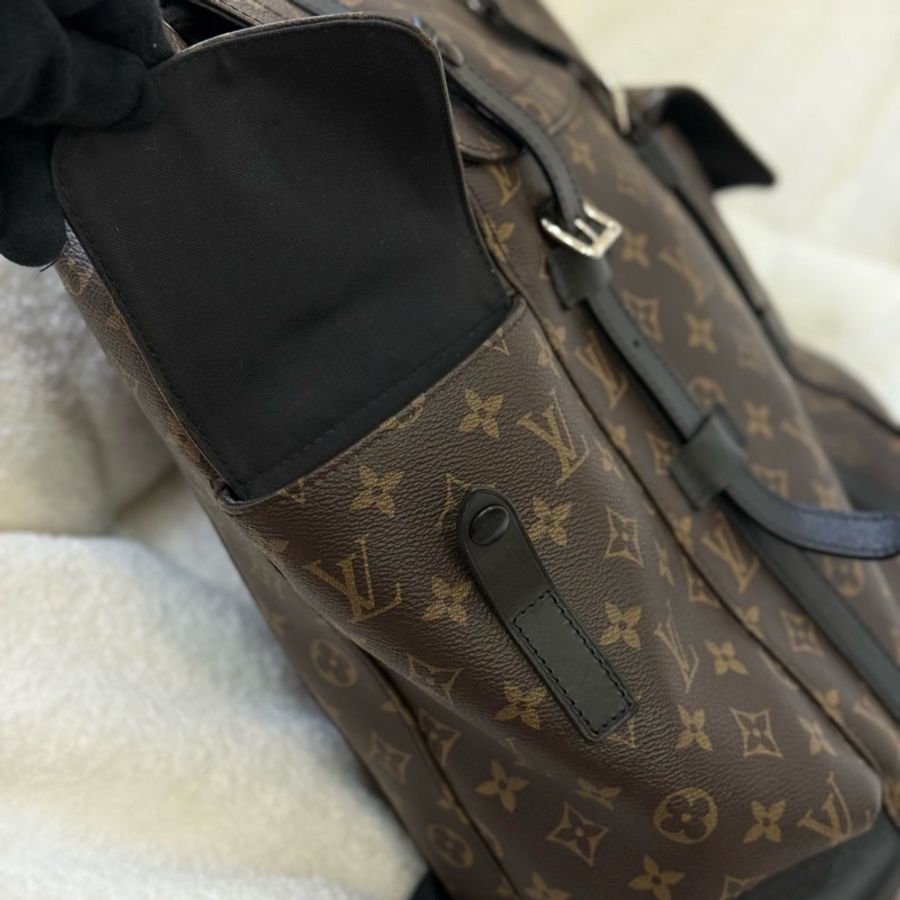 (保留中)Lv Christopher MM後背包-8