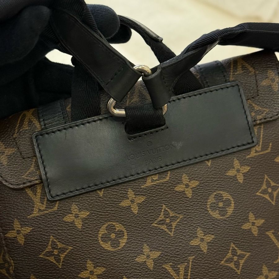 (保留中)Lv Christopher MM後背包-9