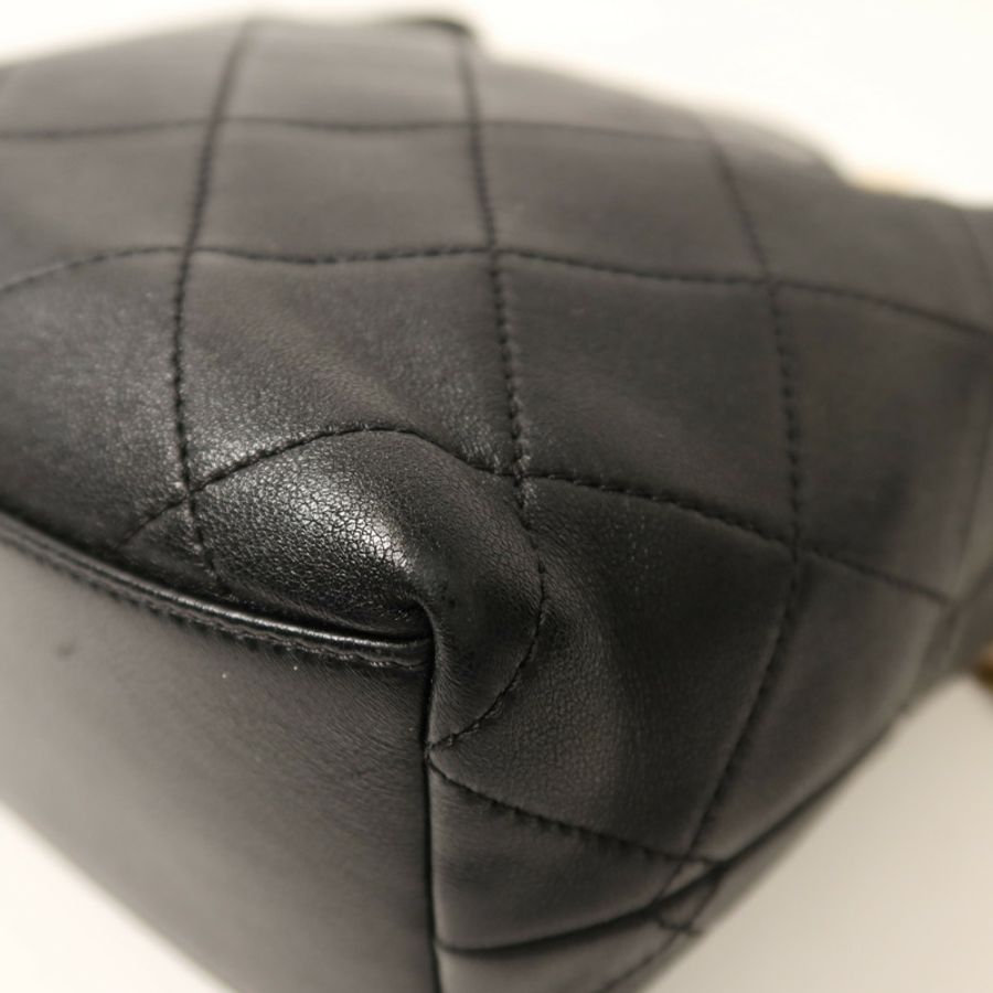 CHANEL 牛皮皮革Chain Shoulder金扣鏈帶肩背袋-12