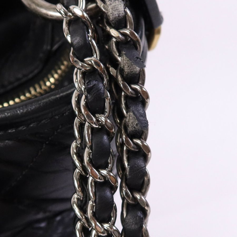 CHANEL 牛皮皮革Gabrielle Medium鏈帶肩背袋-12