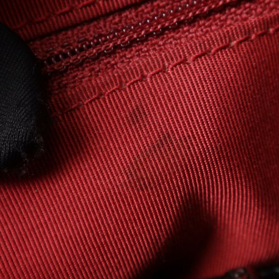 CHANEL 牛皮皮革Gabrielle Medium鏈帶肩背袋-16