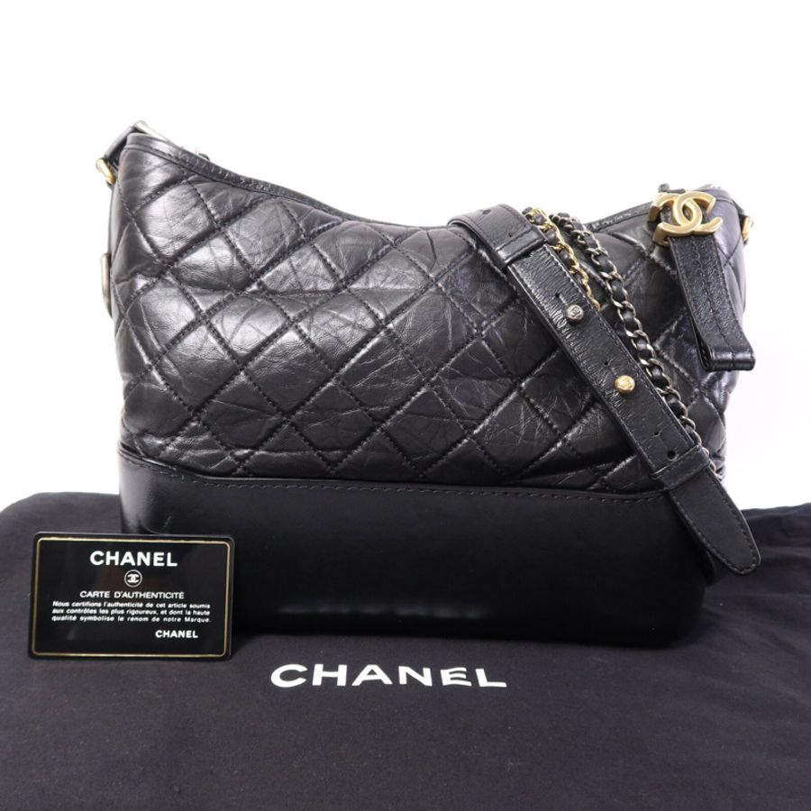 CHANEL 牛皮皮革Gabrielle Medium鏈帶肩背袋-17
