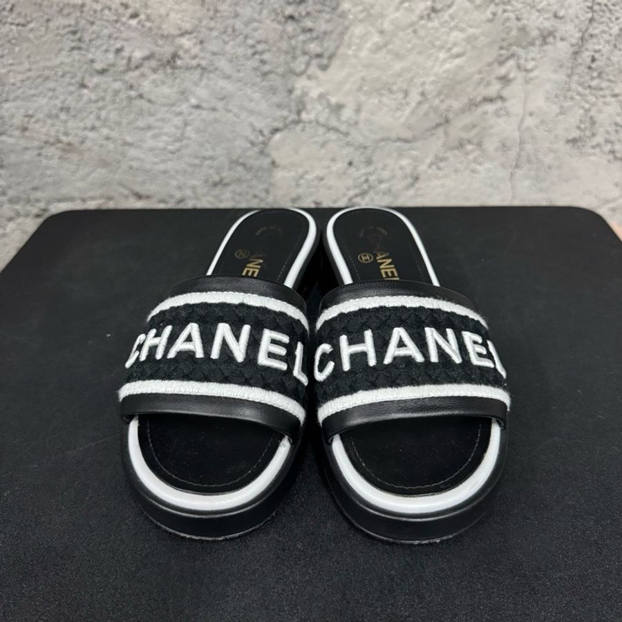 Chanel 香奈兒拖鞋黑白色 碼數39-9