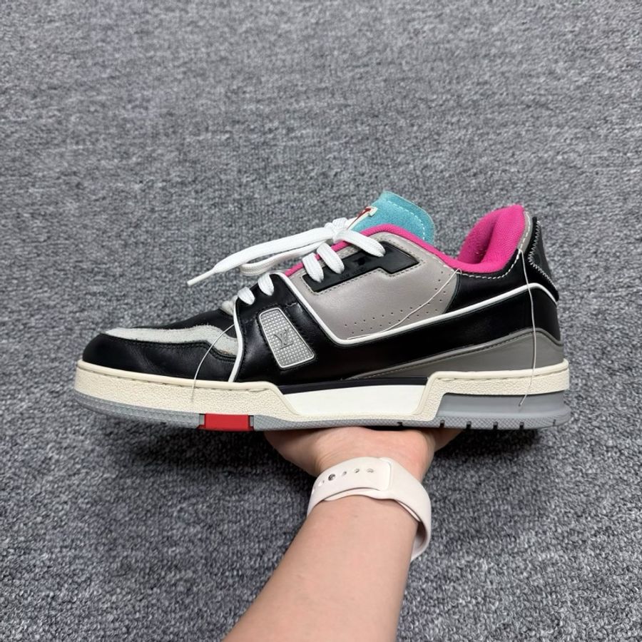 Louis Vuitton LV Trainer 黑灰粉秀款低幫板鞋 42碼 UK8-11