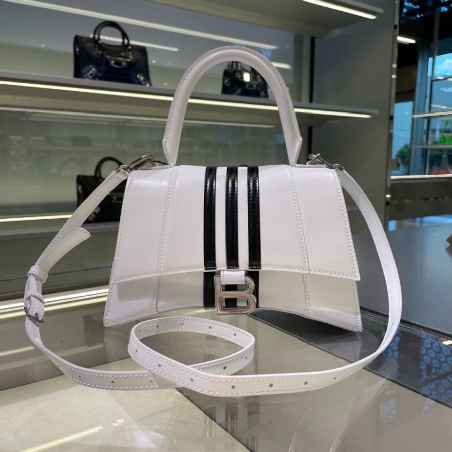 ⏰限時特賣價🌺Balenciaga x adidas 593546 小款 Hourglass S 小牛皮沙漏包 白色-8