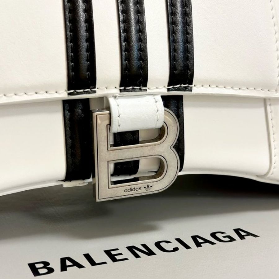 ⏰限時特賣價🌺Balenciaga x adidas 593546 小款 Hourglass S 小牛皮沙漏包 白色-9