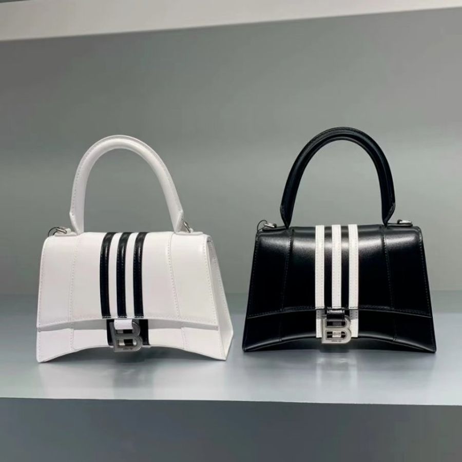 ⏰限時特賣價🌺Balenciaga x adidas 593546 小款 Hourglass S 小牛皮沙漏包 白色-14