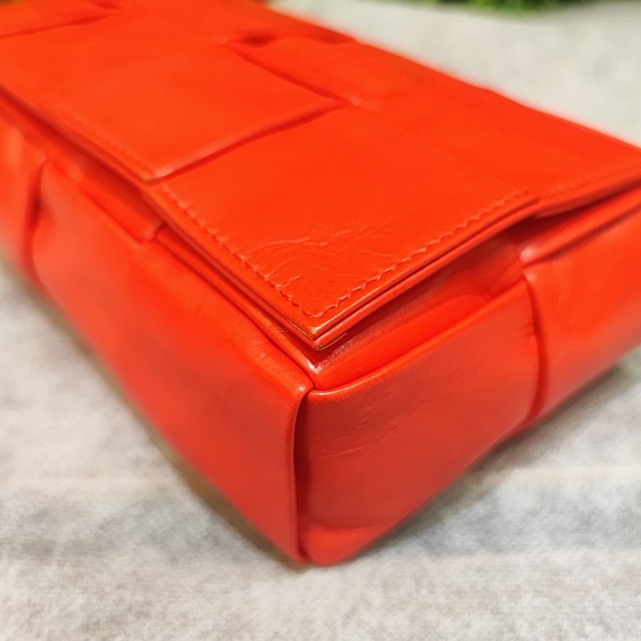 Bottega Veneta Cassette Mini Wast Bag-16