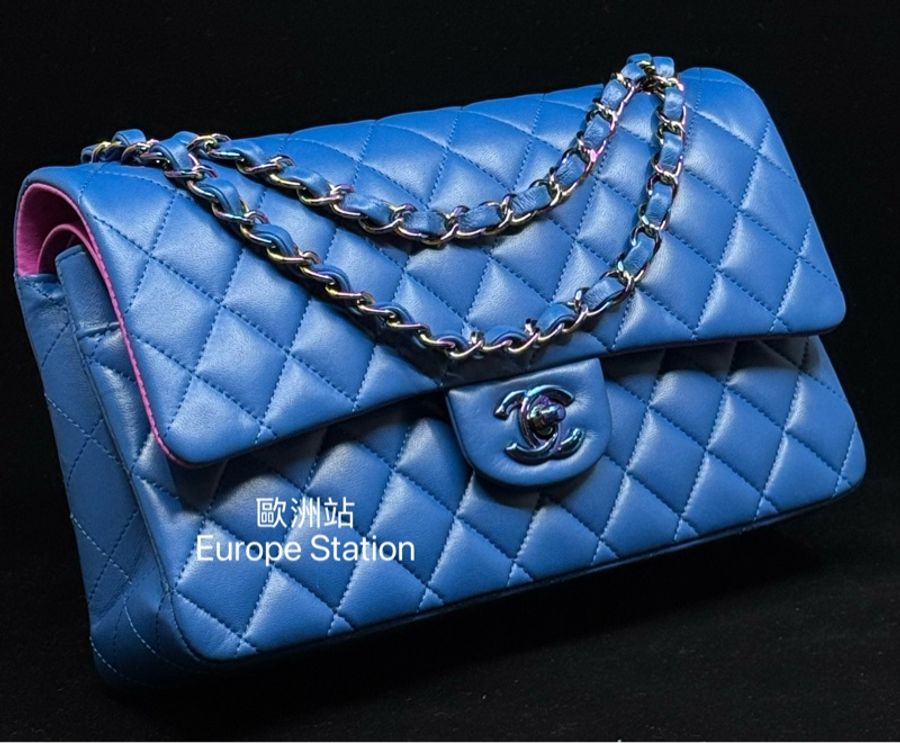 Chanel Classic 25.5cm 彩藍色(外) 紫紅色(內) 羊皮 配 幻彩色鏈條-6