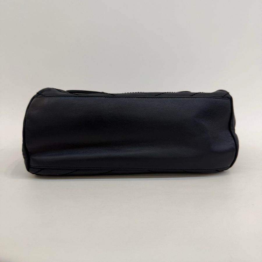 Saint Laurent 聖羅蘭海軍藍全皮V紋中號洛麗塔鏈條單肩斜挎包。-4