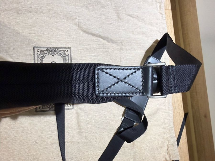 Gucci 斜背包小號背帶可調整男女皆可-3