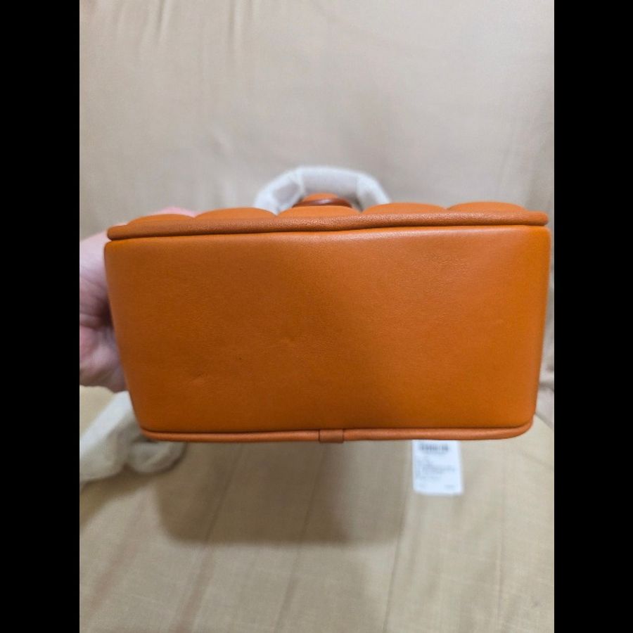 Coach Willis 18 羊皮南瓜橘-7