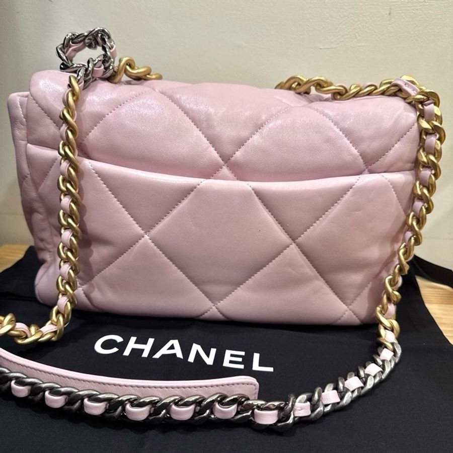 (全配閒置99新)香奈兒Chanel💗baby粉🌸19包中號30cm-1